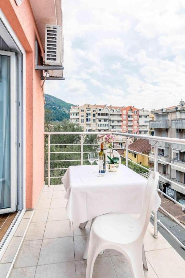 Apartmani Franeta Budva Buitenkant foto