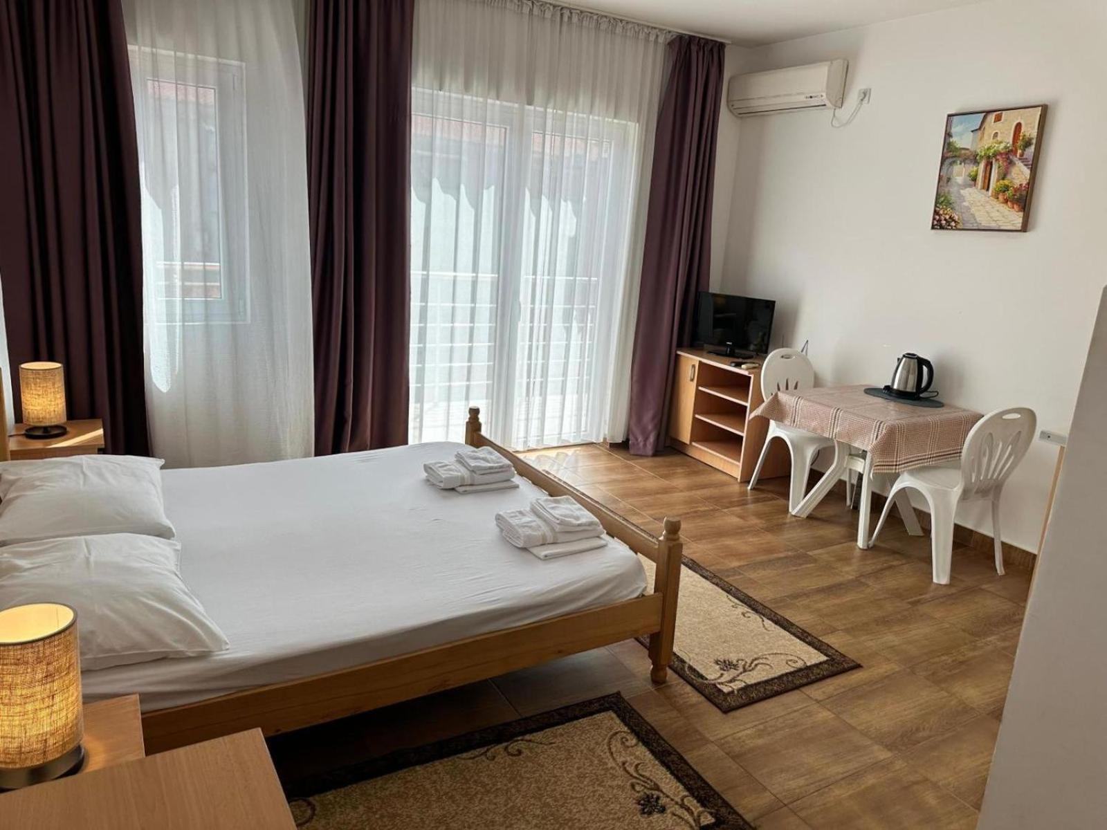 Apartmani Franeta Budva Buitenkant foto