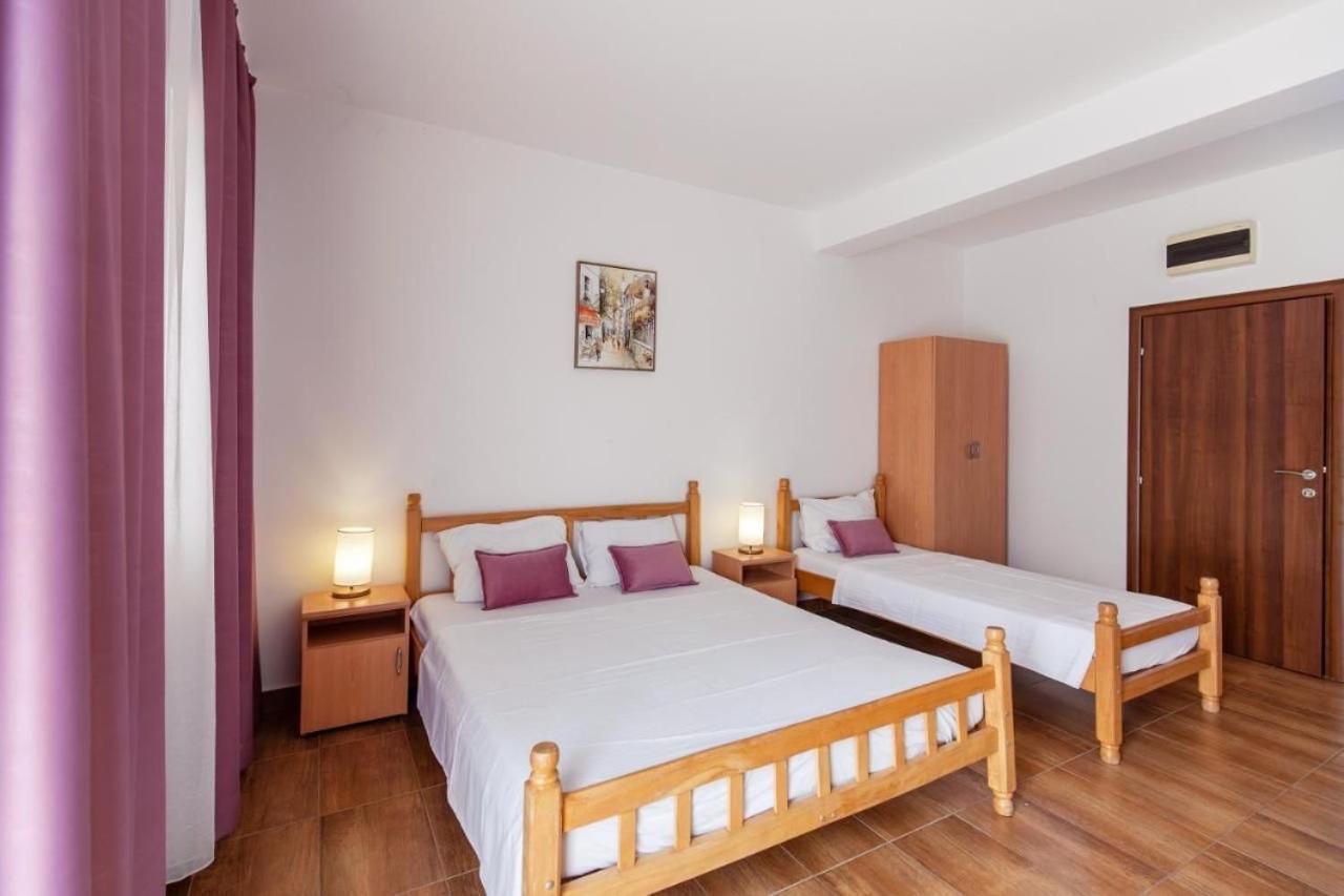 Apartmani Franeta Budva Buitenkant foto