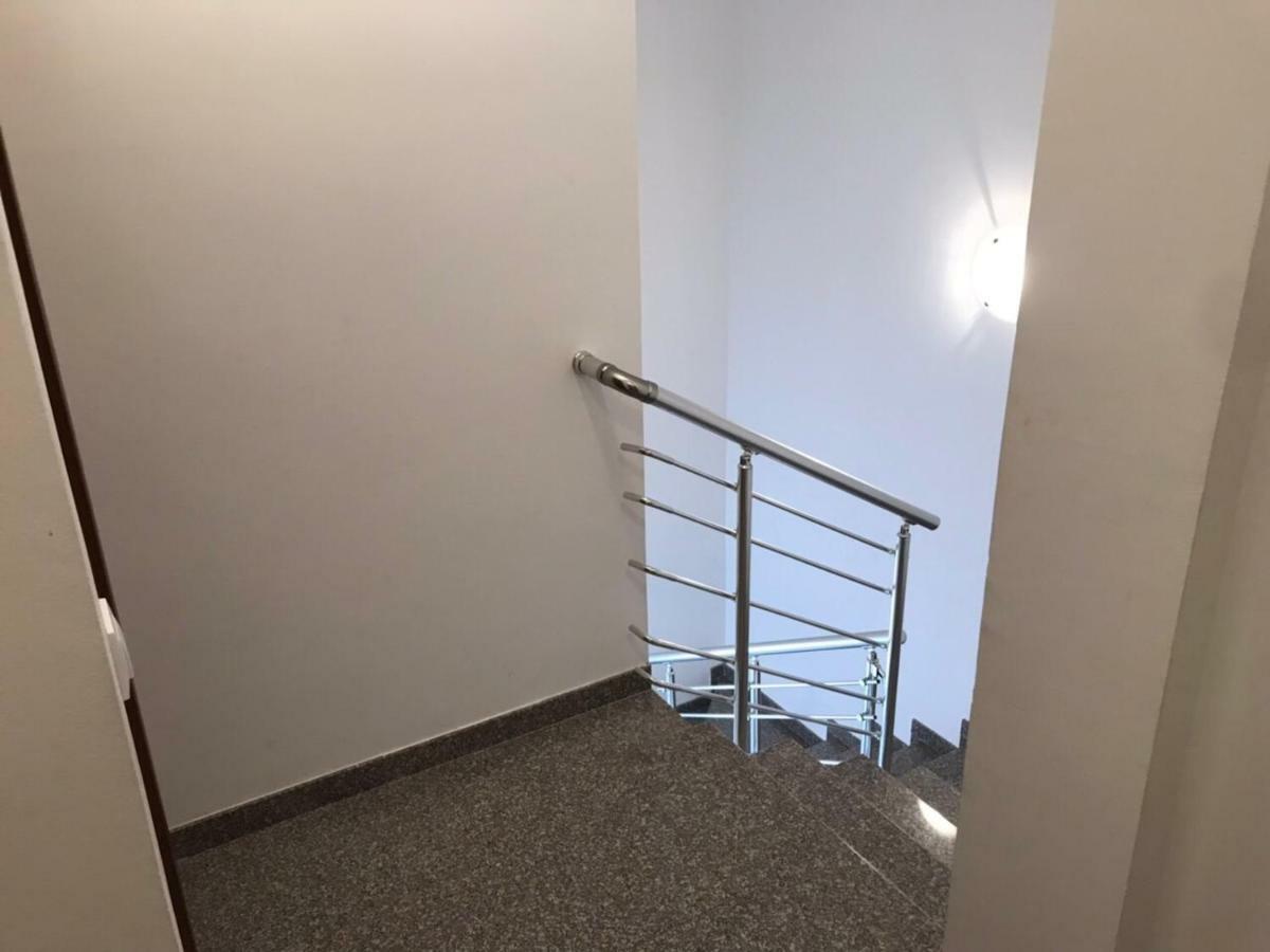Apartmani Franeta Budva Buitenkant foto